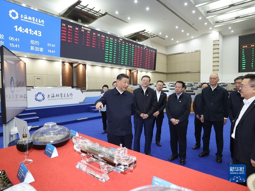 习近平在上海考察 返京途中在江苏盐城考察